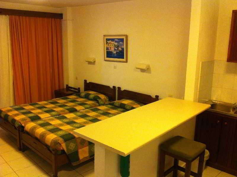 Kassavetis Hotel Herszonisszosz Kültér fotó